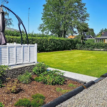 Holiday home Holiday Laerkevej Gronninghoved
